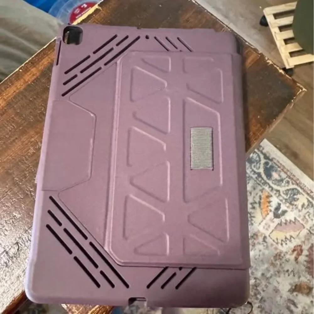 Targus VersaVu Purple Rotating Case for Apple iPad 10th Gen 10.9”